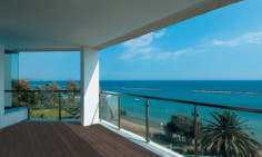 Luxury 2 bedroom apartment with swimming pool for sale in Germasogeia