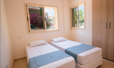 Fully furnished 2 bedroom ground floor apartment in sirena bay, Protaras just 100m from the beach 