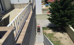 A beautiful detached house for sale in Pyla with large interior spaces and plenty of storage 
