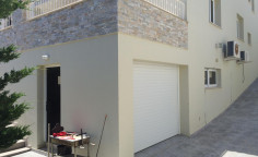 A beautiful detached house for sale in Pyla with large interior spaces and plenty of storage 
