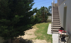 A beautiful detached house for sale in Pyla with large interior spaces and plenty of storage 