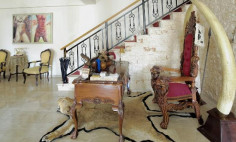 A beautiful and well maintained 5 bedroom house for sale in Limassol, with private pool and title deeds