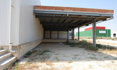 A semi finished factory warehouse for sale in industrial area of Aradippou on a 3278m2 plot 