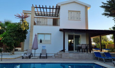 Stunning 3 bedroom house in Agia Thekla 