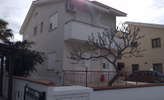 Spacious 4 bedroom house on Dhekelia road 
