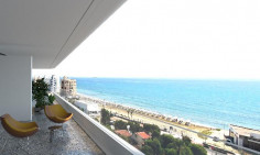 2 bedroom apartment walking distance from the beach in Mackenzie area 