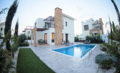 Spacious 3 bedroom villa with swimming pool for sale in Agia Thekla