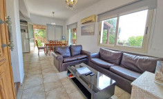 3 bedroom villa with swimming pool for sale in Agia Thekla