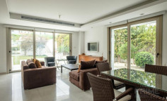 3 bedroom villa with swimming pool for sale in Aradippou