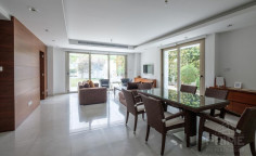 3 bedroom villa with swimming pool for sale in Aradippou