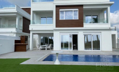 5 bedroom furnished villa to rent in Dhekelia