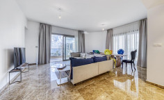 4 bedroom penthouse to rent in Neapolis