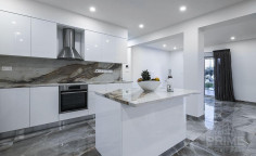 5 bedroom villa with swimming pool to rent in Agios Tychonas