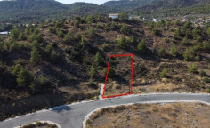 Residential 767 m2 for sale in Lythrodontas, Nicosia