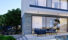 Spacious 2 bedroom house with swimming pool for sale in Peyia