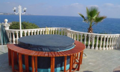Beautiful 4 bedroom furnished villa with swimming pool for sale in Coral Bay