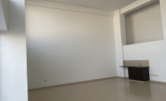 Luxury shop for sale in Aglantzia