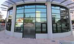 Office to rent in Acropolis
