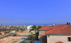 Lovely 5 bedroom villa with swimming pool for sale in Panthea