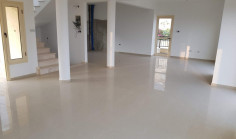 4 beds house with swimming pool for sale in Peyia