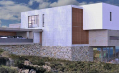 Spacious 6 bedroom house with swimming pool for sale in Peyia