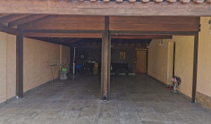 Beautiful 5 bedroom house with swimming pool for sale in Mesovounia