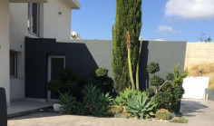 6 bedroom house for sale in Pyrgos