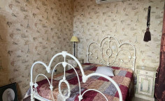 5 bedroom house with swimming pool to rent in Amathus area