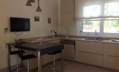 4 bedroom furnished house to rent in Amathus area