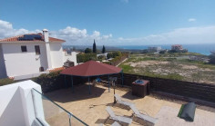 Beautiful 3 bedroom house with swimming pool for sale in Pissouri