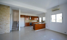 Large three bedrooms apartment for sale in Lakatamia