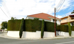 Spacious 6 bedroom house with swimming pool for sale in Agia Fyla