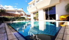 Spacious 6 bedroom house with swimming pool for sale in Agia Fyla