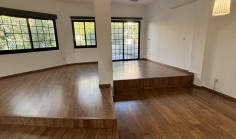 Luxury 3 bedroom house to rent in Mesa Geitonia