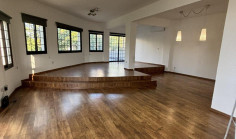 Luxury 3 bedroom house to rent in Mesa Geitonia