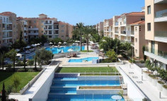 Lovely 3 bedroom apartment with swimming pool for sale in Universal