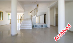 Spacious 4 bedroom house with swimming pool for sale in Perivolia