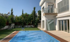 Lovely 4 bedroom house with swimming pool for sale in Germasogeia Tourist Area