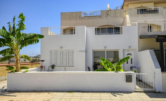Spacious 2 bedroom furnished apartment for sale in Paralimni