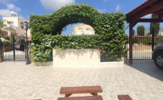 Spacious 3 bedroom furnished villa with swimming pool to rent in Peyia