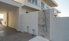 4 bedroom furnished villa with swimming pool to rent in Livadia