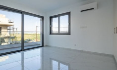 4 bedroom furnished villa with swimming pool to rent in Livadia