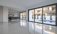 4 bedroom furnished villa with swimming pool to rent in Livadia