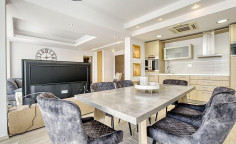 Spacious 2 bedroom furnished apartment with swimming pool to rent in Germasogeia