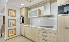 Spacious 2 bedroom furnished apartment with swimming pool to rent in Germasogeia