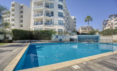 Spacious 2 bedroom furnished apartment with swimming pool to rent in Germasogeia