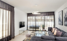 Lovely 4 bedroom furnished house with swimming pool to rent in Livadia