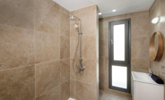 Lovely 4 bedroom furnished house with swimming pool to rent in Livadia