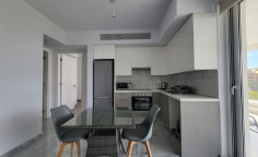 1 bedroom apartment with swimming pool to rent in Makenzy