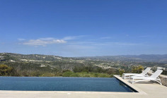 3 bedroom bungalow with swimming pool to rent in Tsada